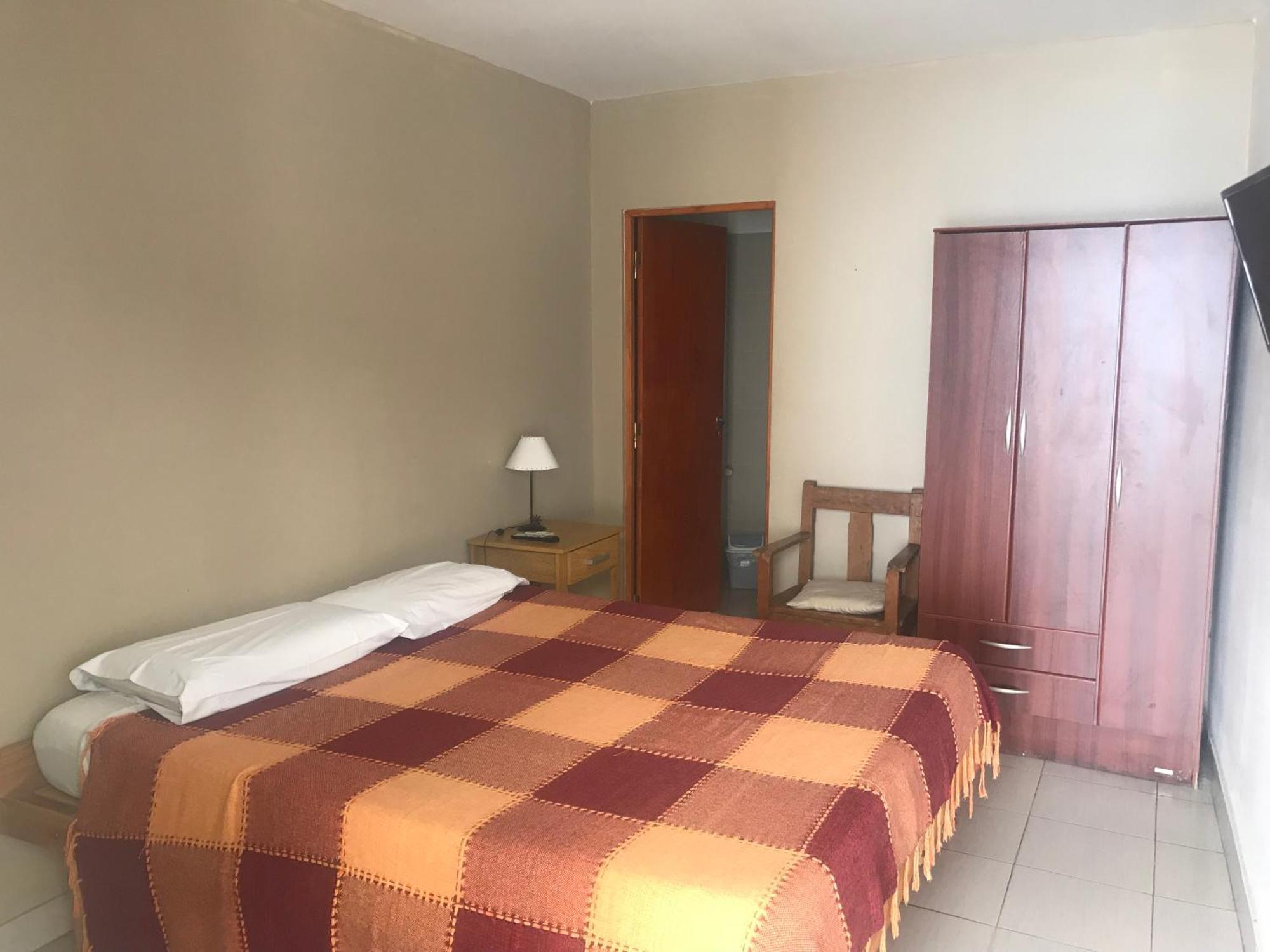 Casa De Borgoña Hostal Salta