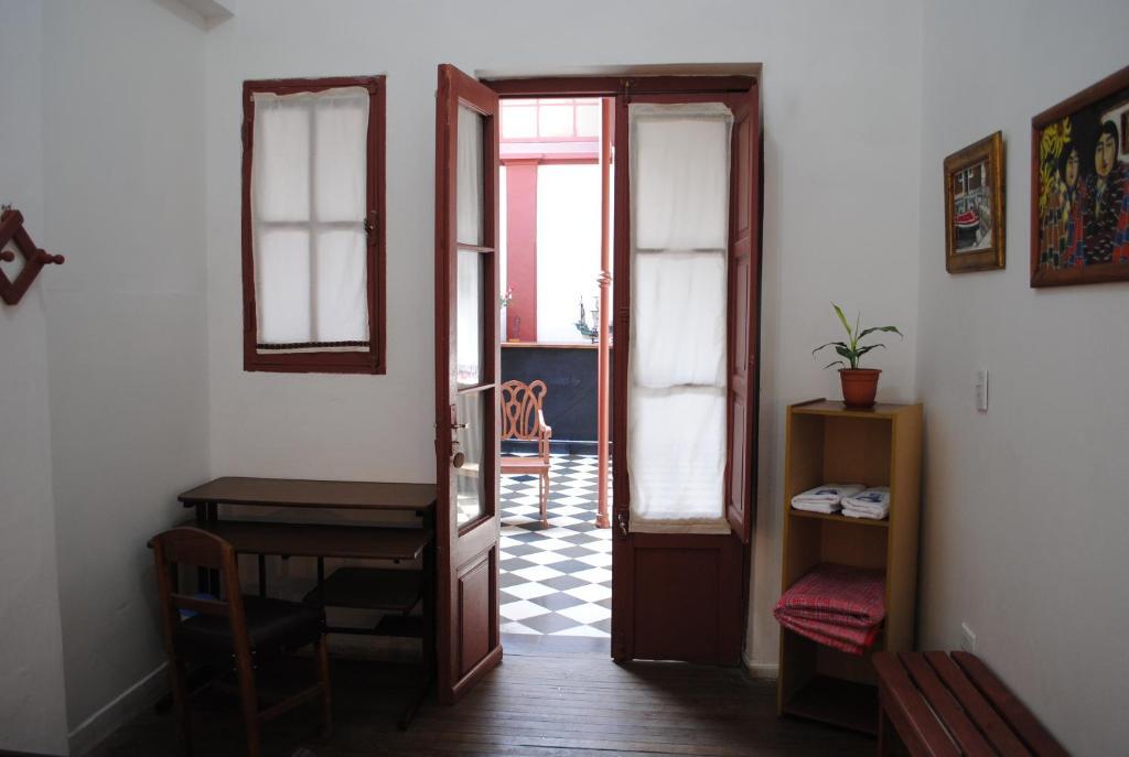 Casa De Borgoña Hostal