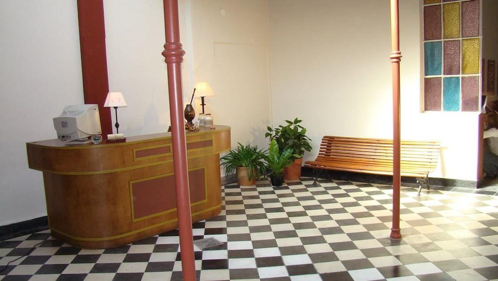 Albergue Casa De Borgona *